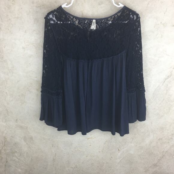 Mudd Blue Summer Cotton Blend Lace Top with Bell Sleeves Women's Size L - Picture 7 of 15